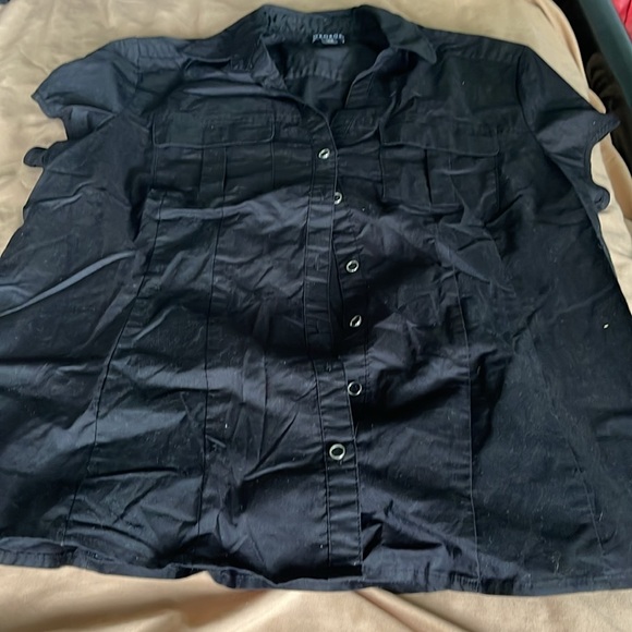 Bundle tops with mixed strips and all black button up top - Picture 7 of 10